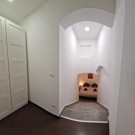 Newpearl Apartament *