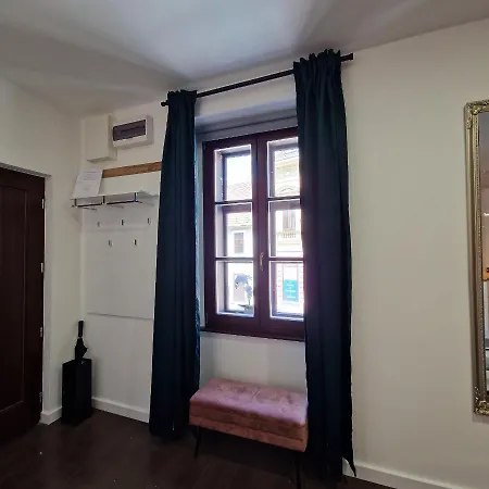 Newpearl Apartament *
